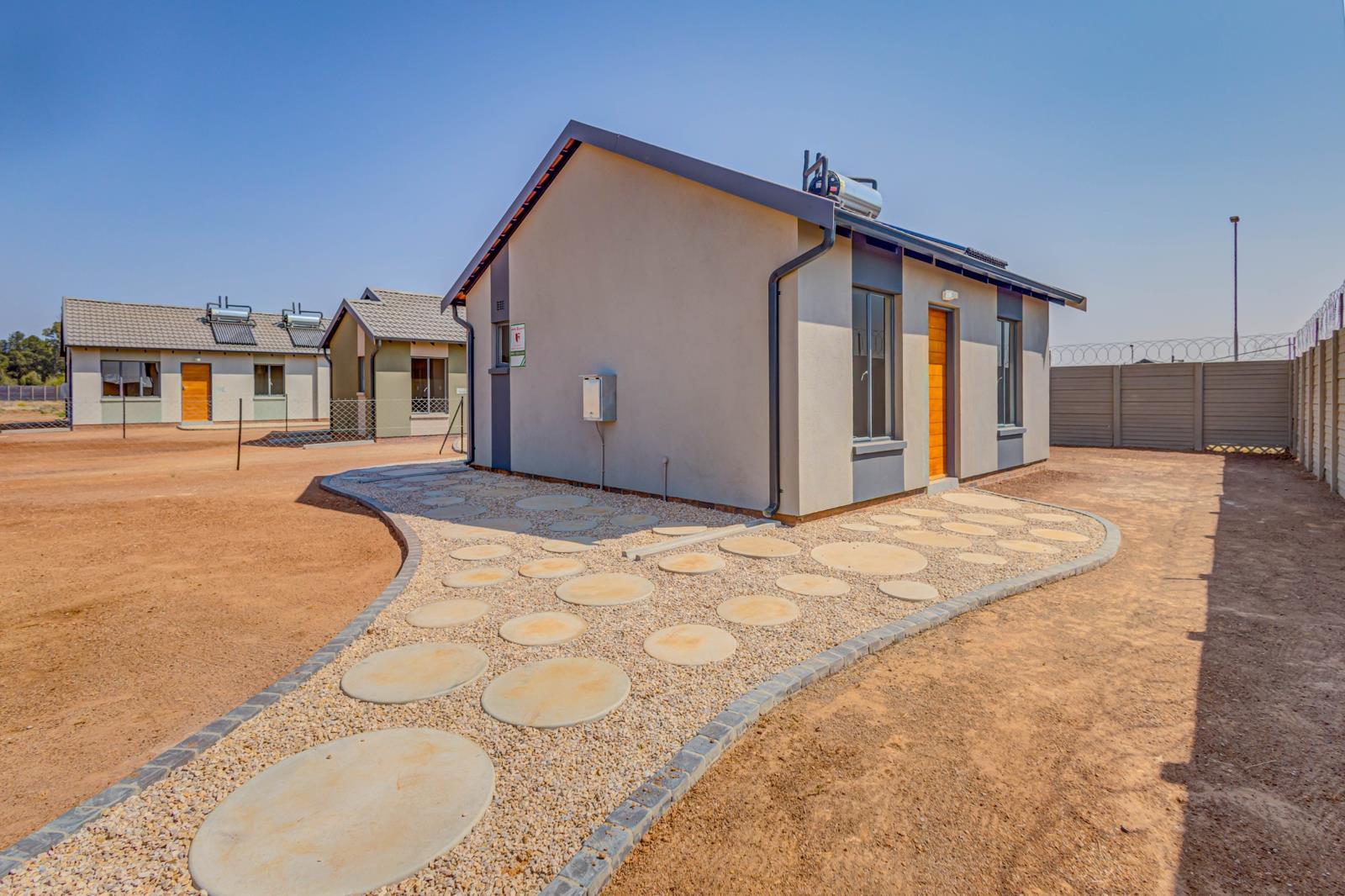 2 Bedroom House in Katlehong