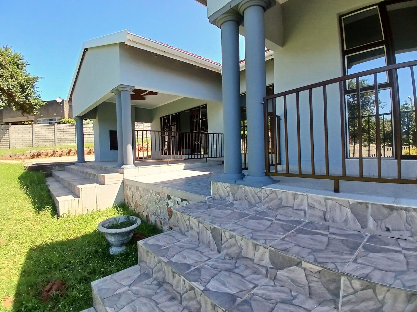 3 Bedroom House in Woodgrange