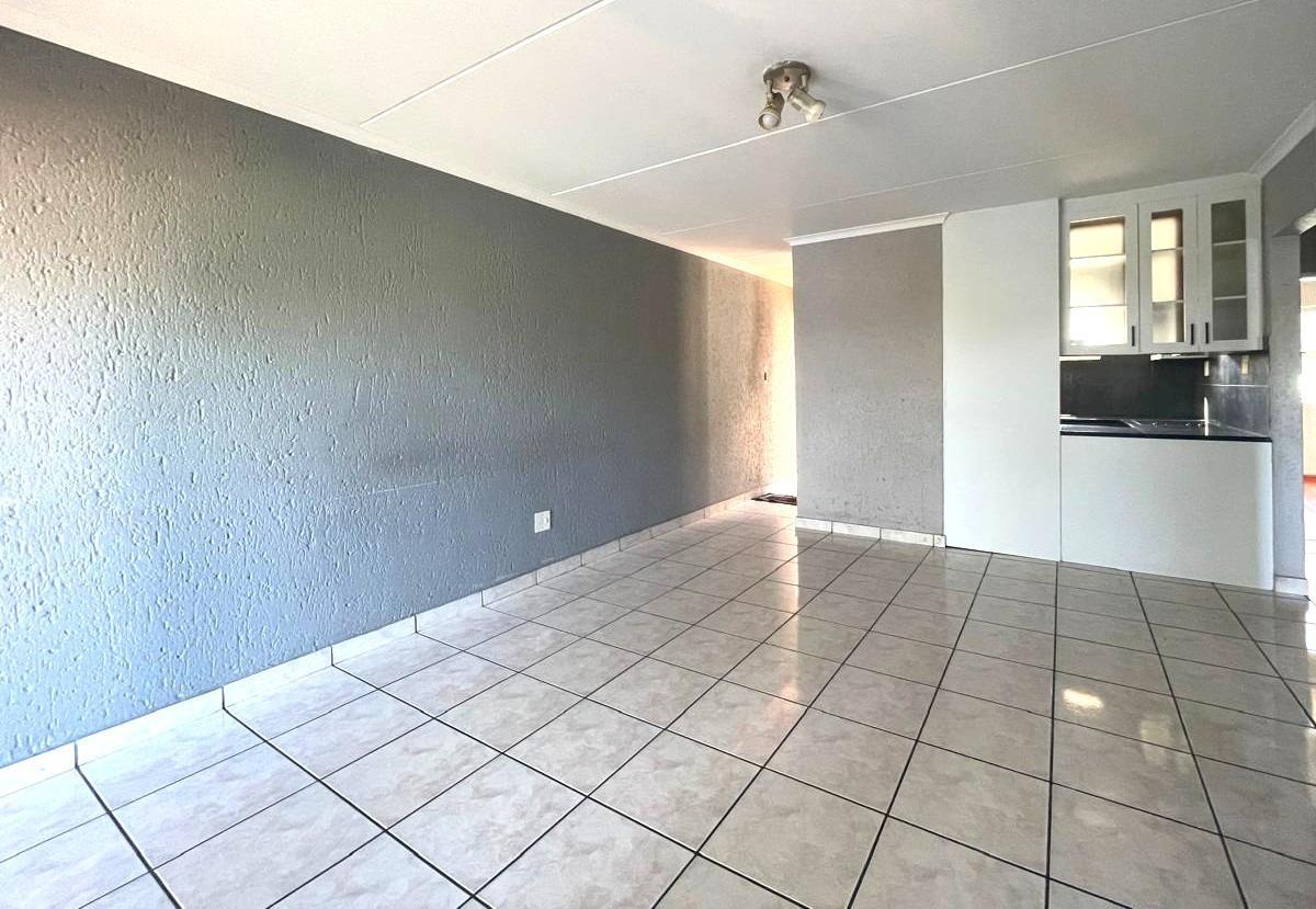 3 Bedroom Apartment in Winchester Hills