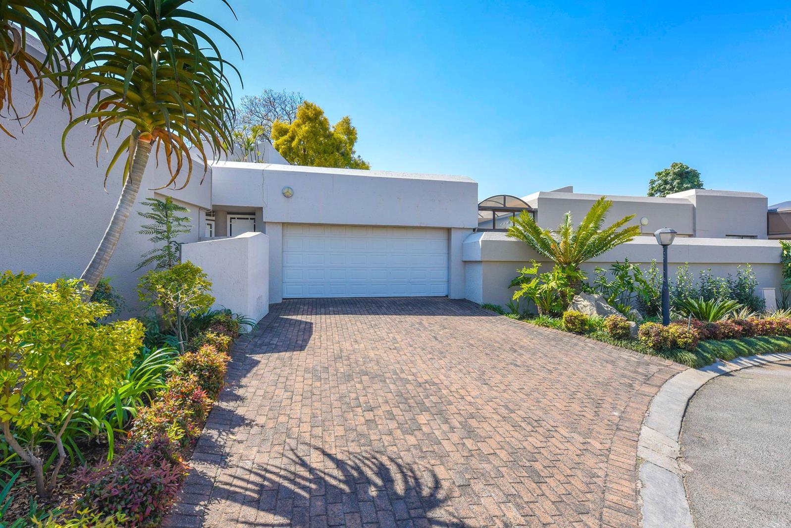 2 Bedroom House in Bryanston