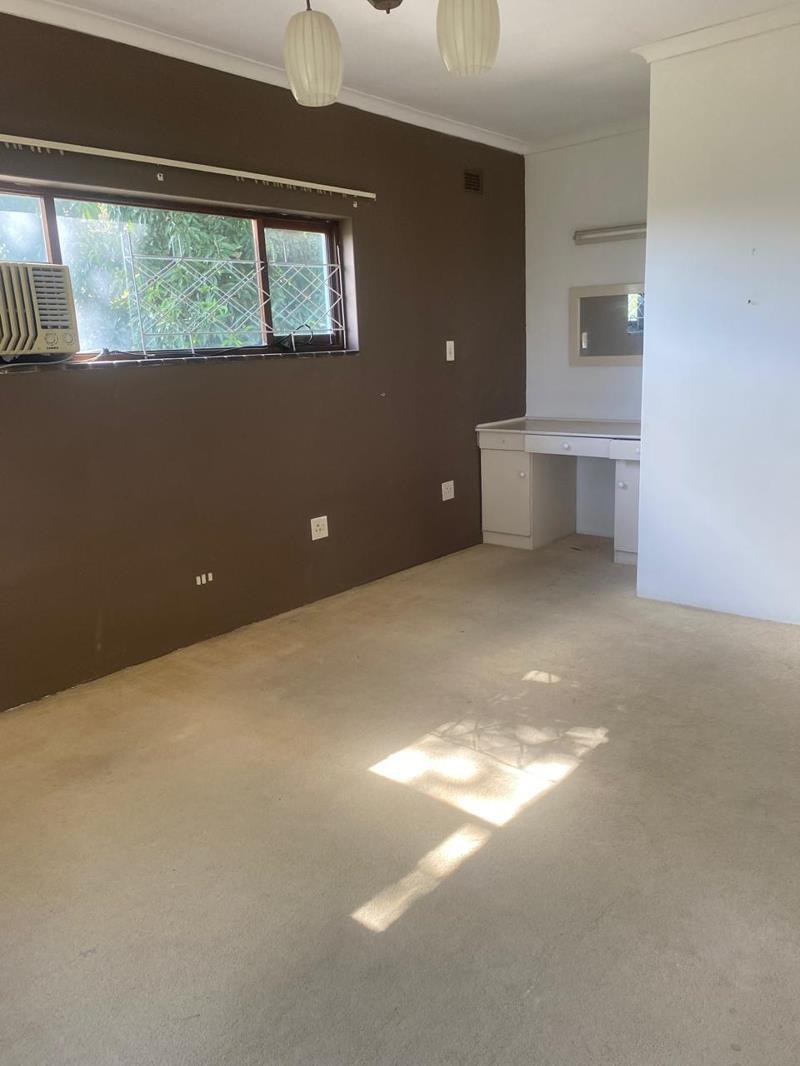 2 Bedroom Apartment in Cowies Hill Park