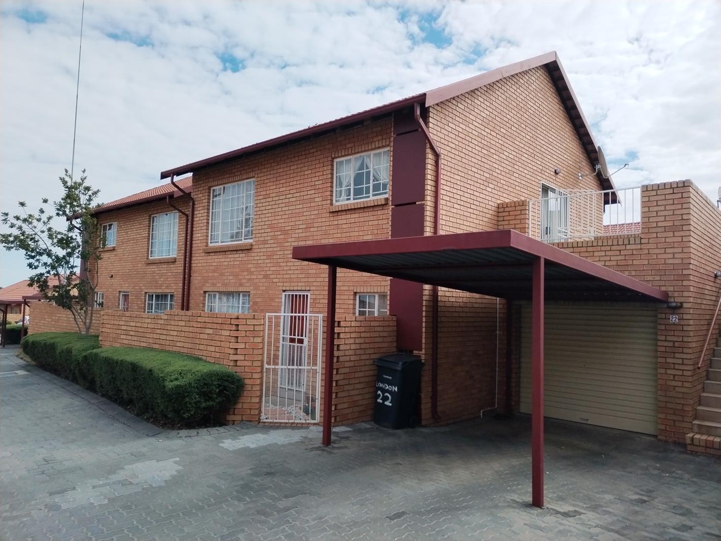 2 Bedroom Townhouse in The Reeds