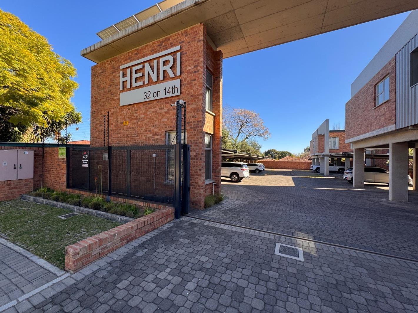 2 Bedroom Apartment in Menlo Park