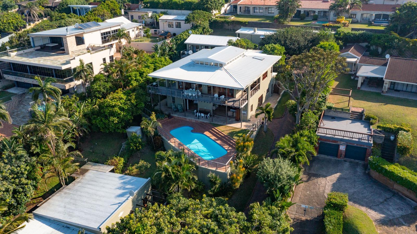 5 Bedroom House in Zinkwazi Beach