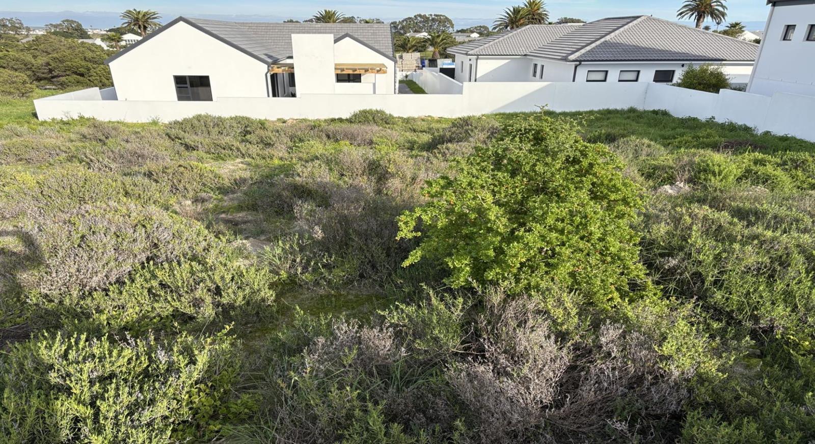 450 m² Land available in Shelley Point