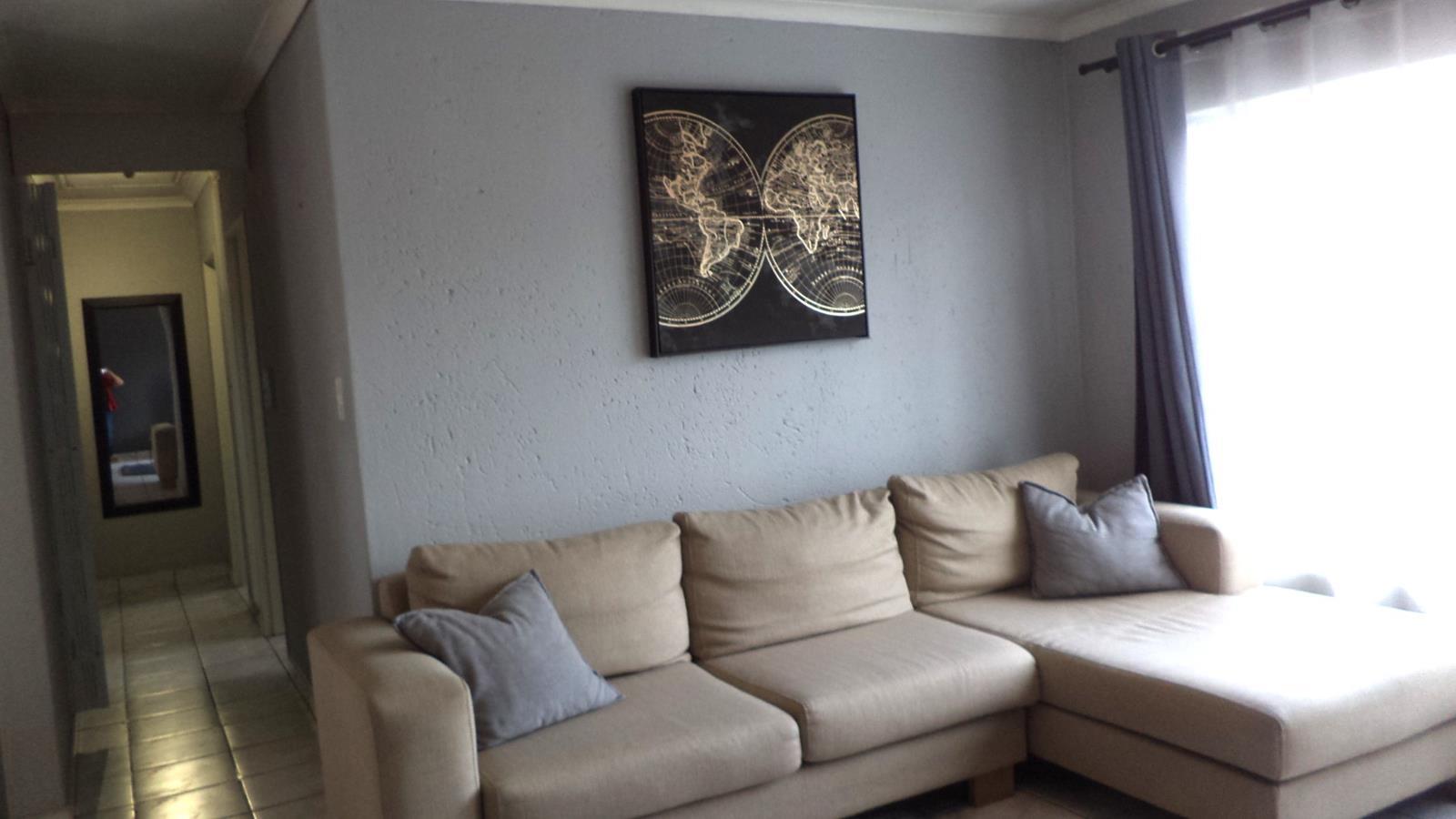 2 Bedroom Townhouse in Edenglen