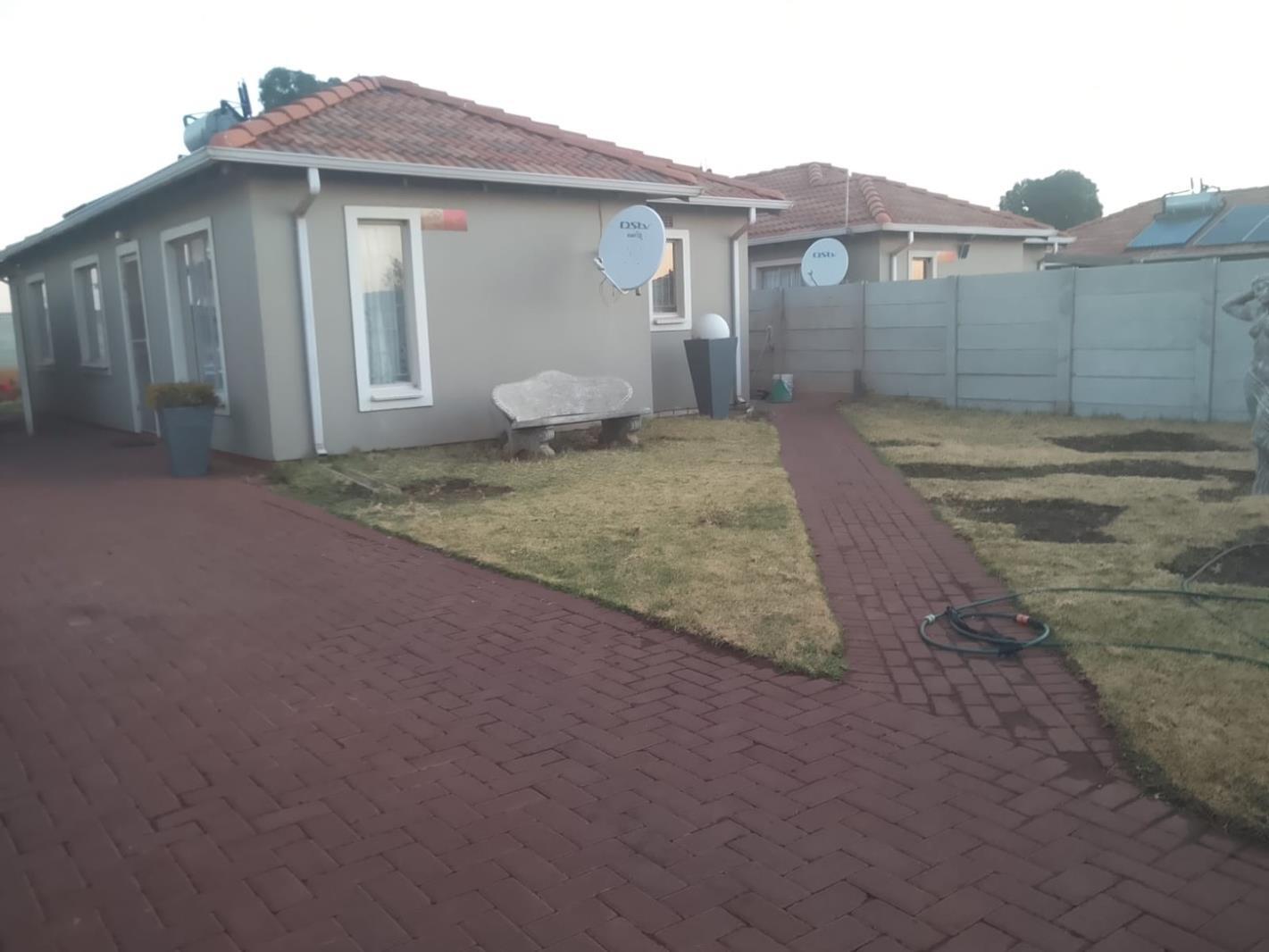3 Bedroom House in Sky City