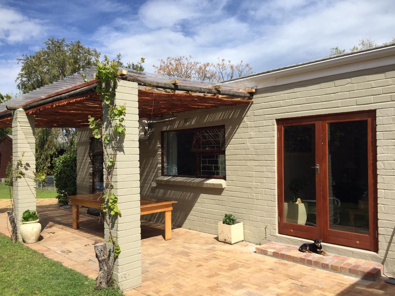 3 Bedroom House in Somerset West Central