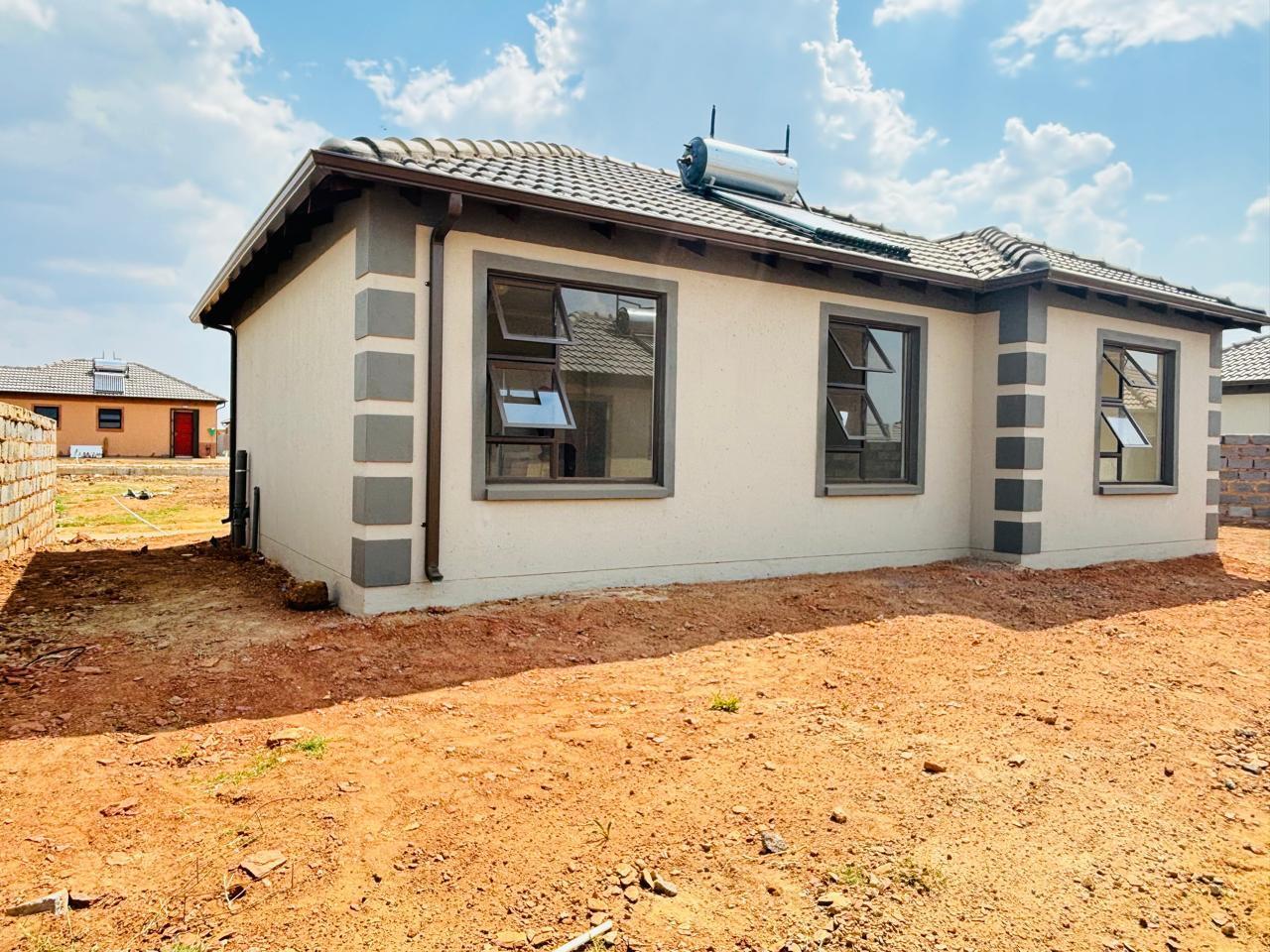 2 Bedroom House in Kwa Thema
