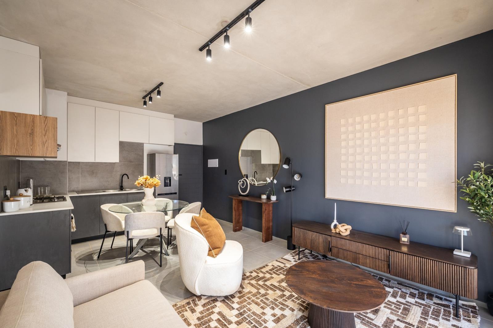 3 Bedroom Apartment in Menlo Park