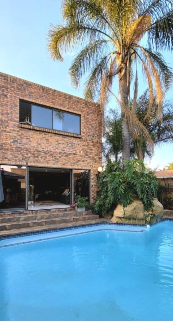 4 Bedroom House in Meyersdal
