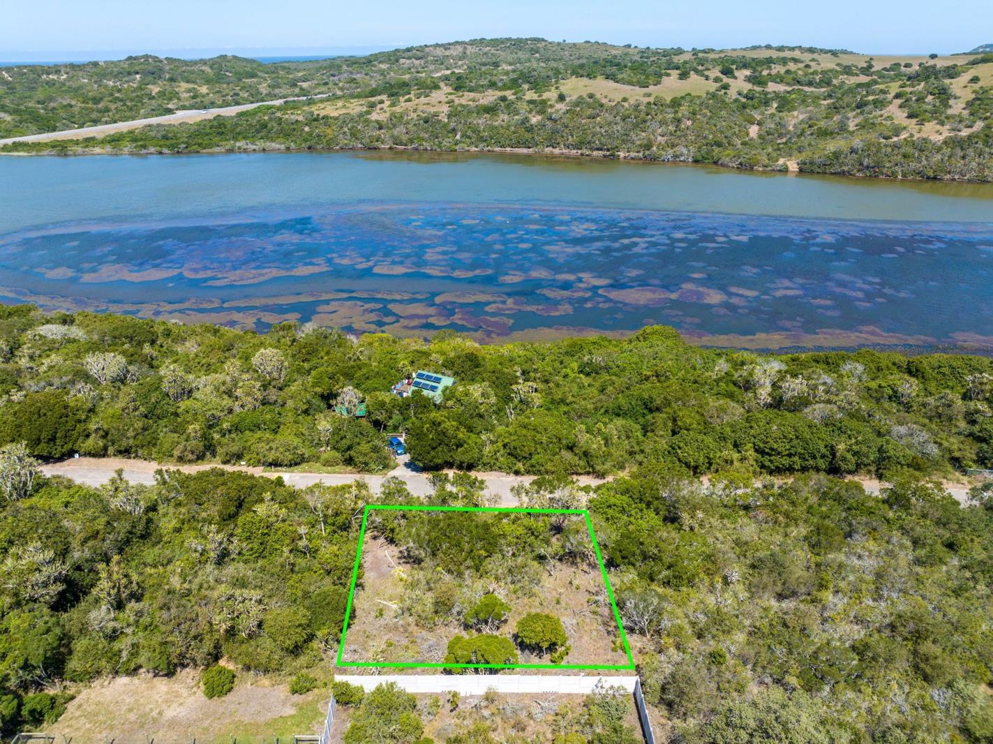 663 m² Land available in Seafield