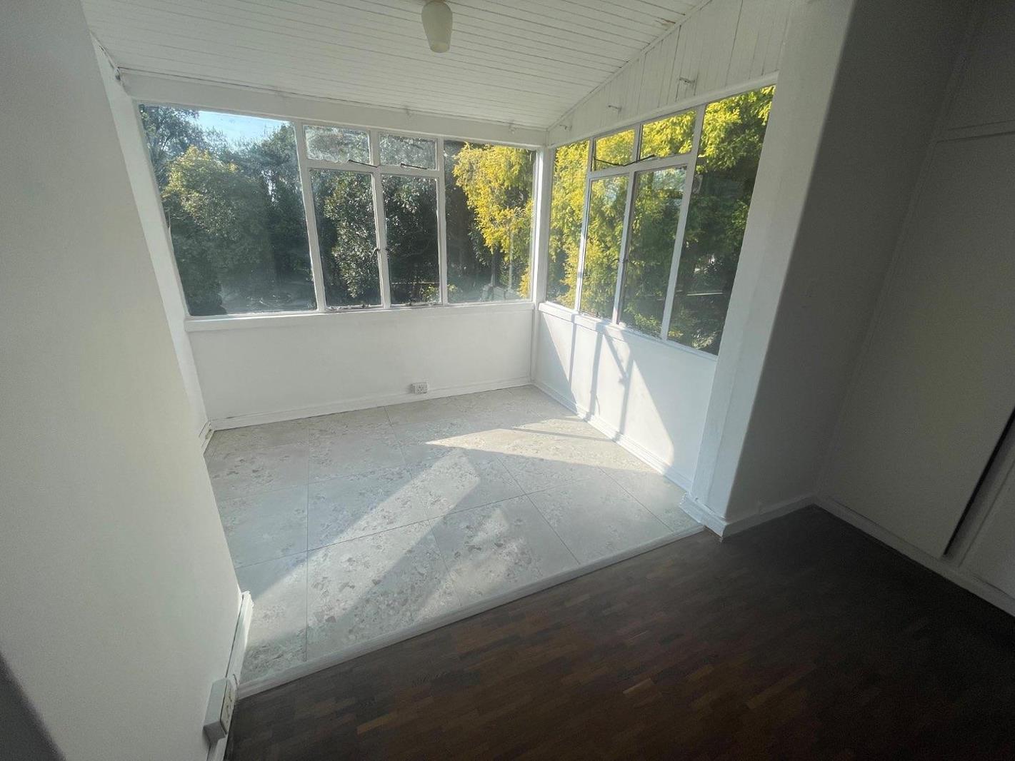 2 Bedroom Townhouse in Hyde Park
