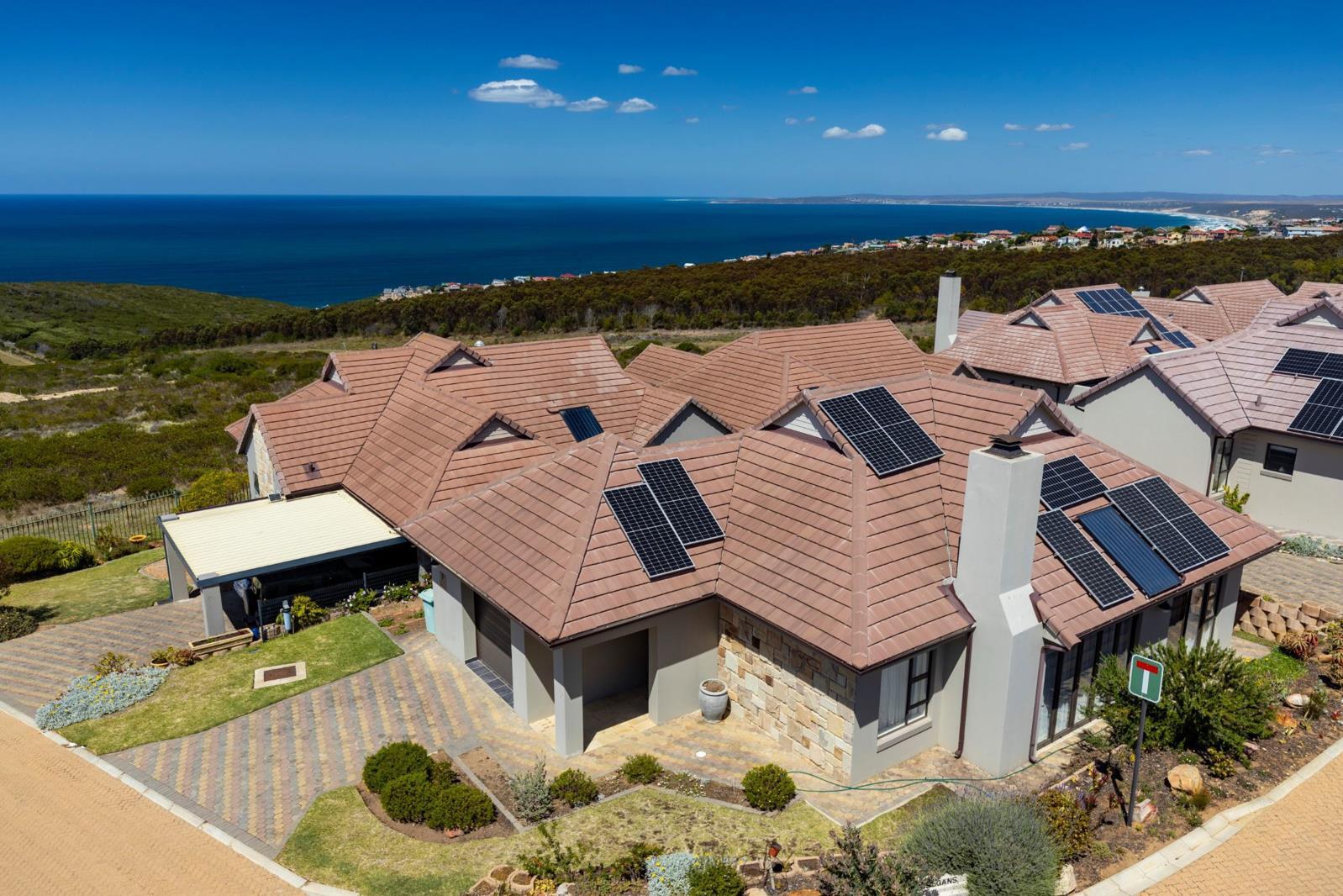 2 Bedroom House in Paradise Coast