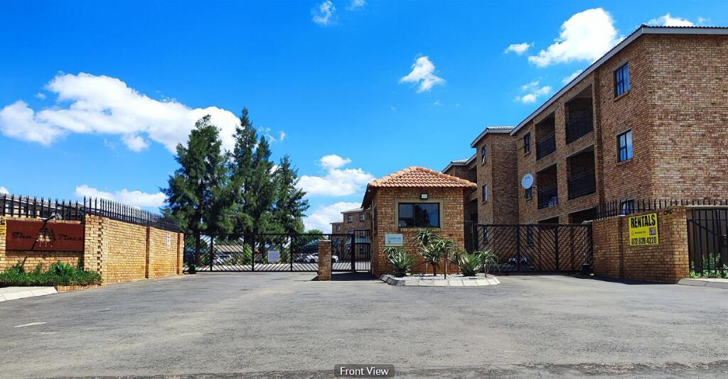 3 Bedroom Townhouse in Albertsdal