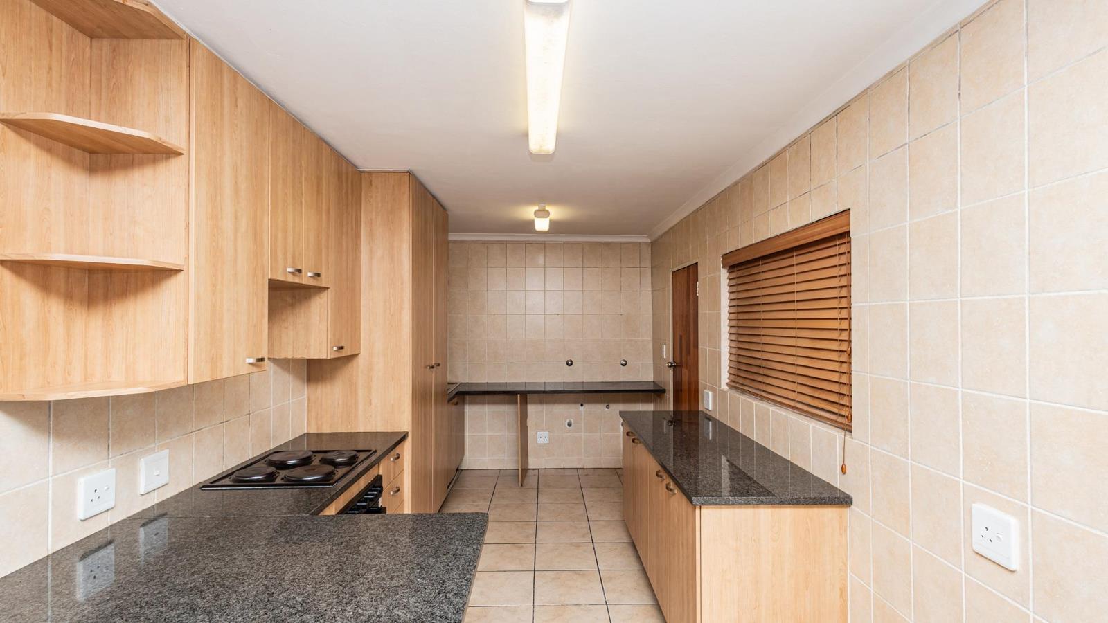 4 Bedroom Townhouse in Willowbrook