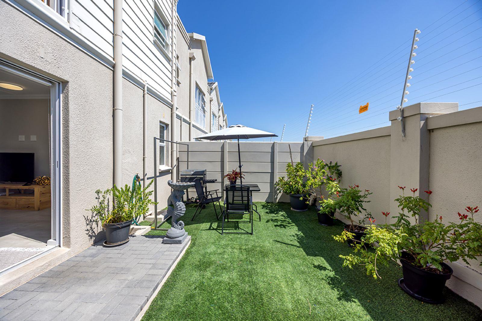 3 Bedroom Townhouse in Sunningdale