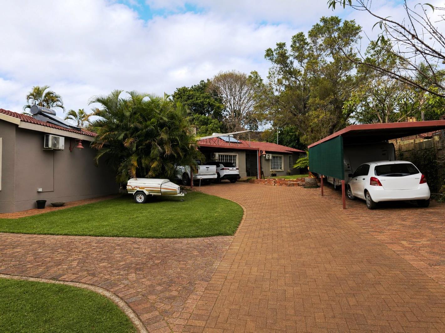 3 Bedroom House in Florauna