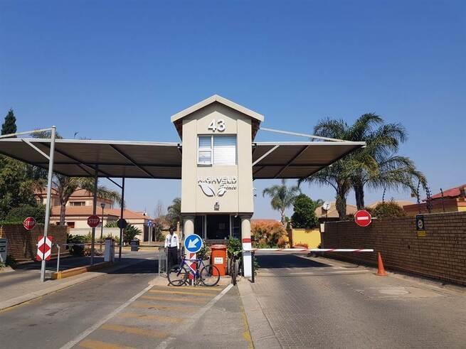 2 Bedroom Simplex in Highveld
