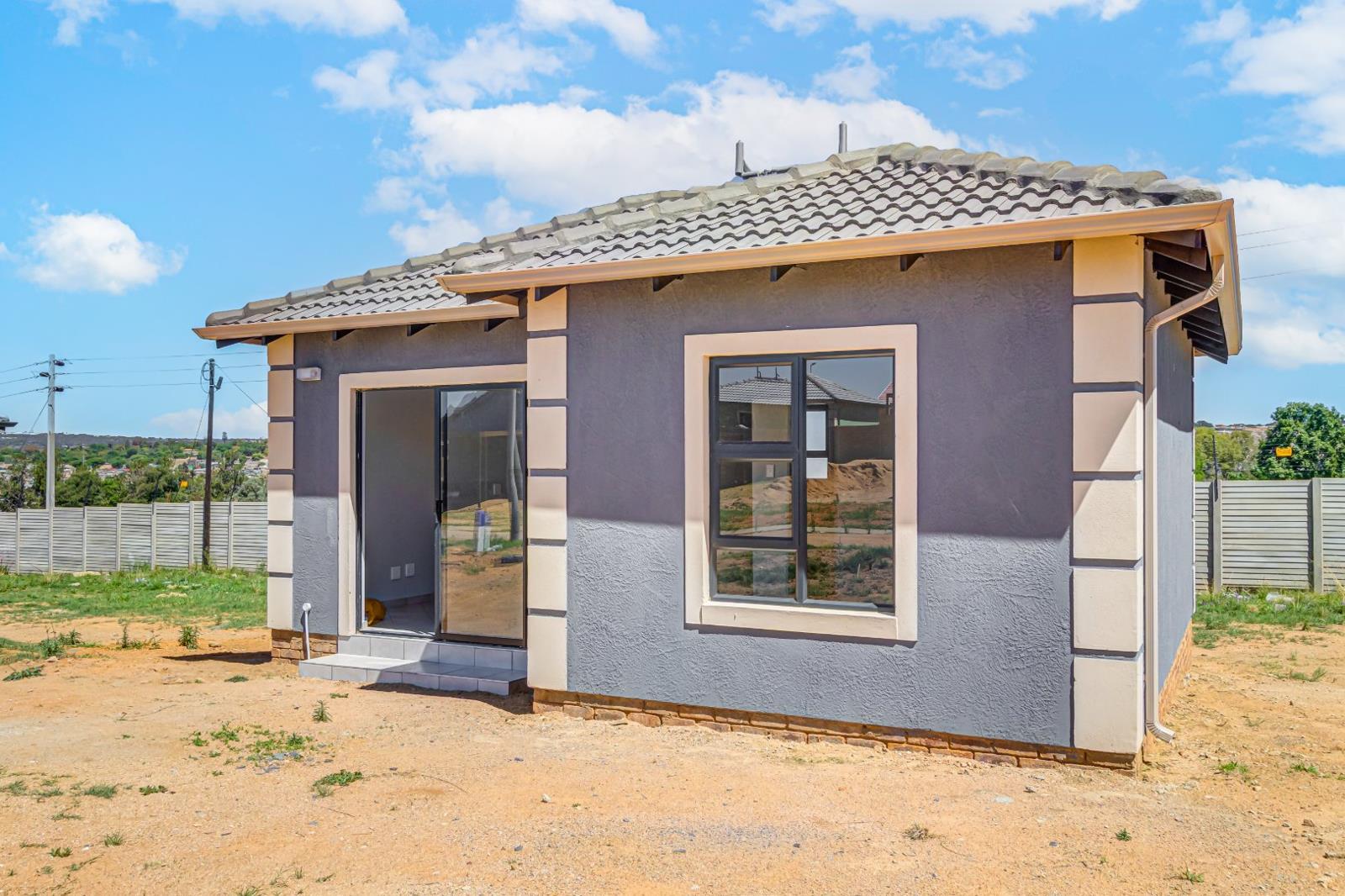 2 Bedroom House in Crystal Park