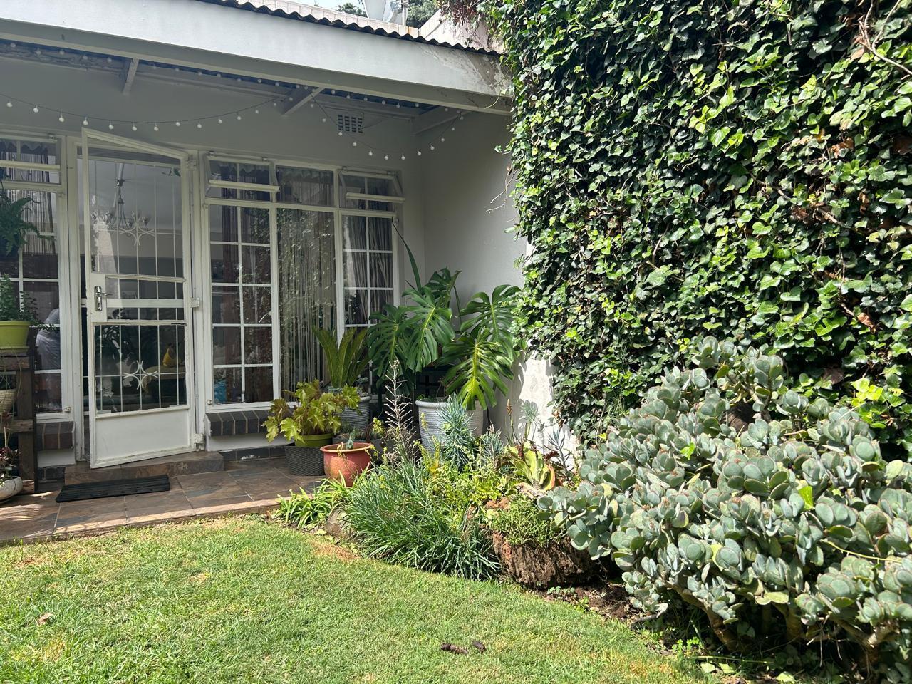 2 Bedroom Garden Cottage in Northmead