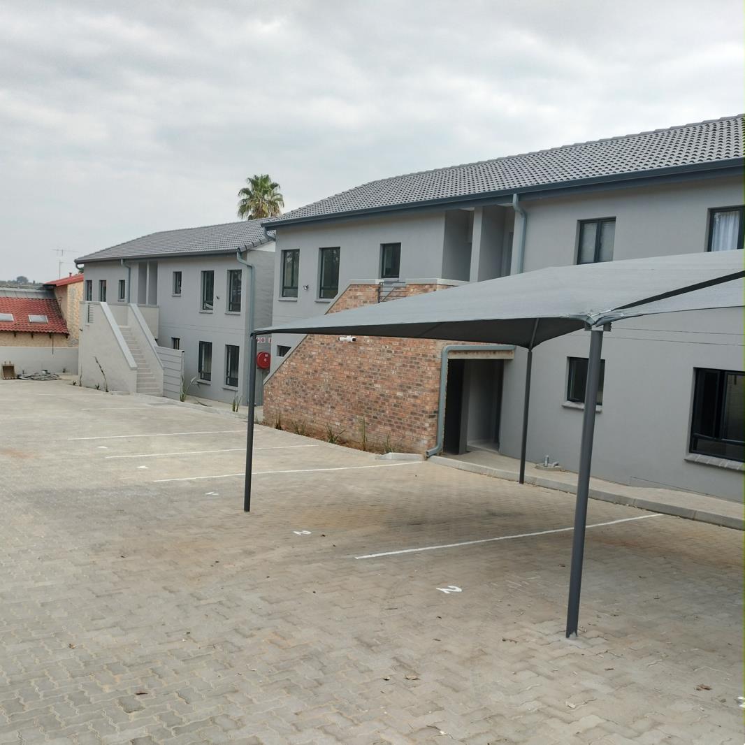 2 Bedroom Apartment in Morningside Manor