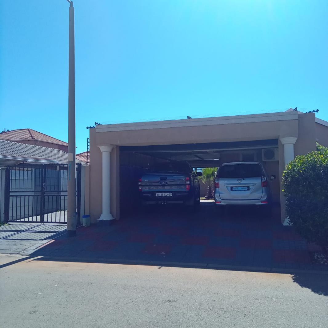 3 Bedroom House in Leopards Rest Security Estate