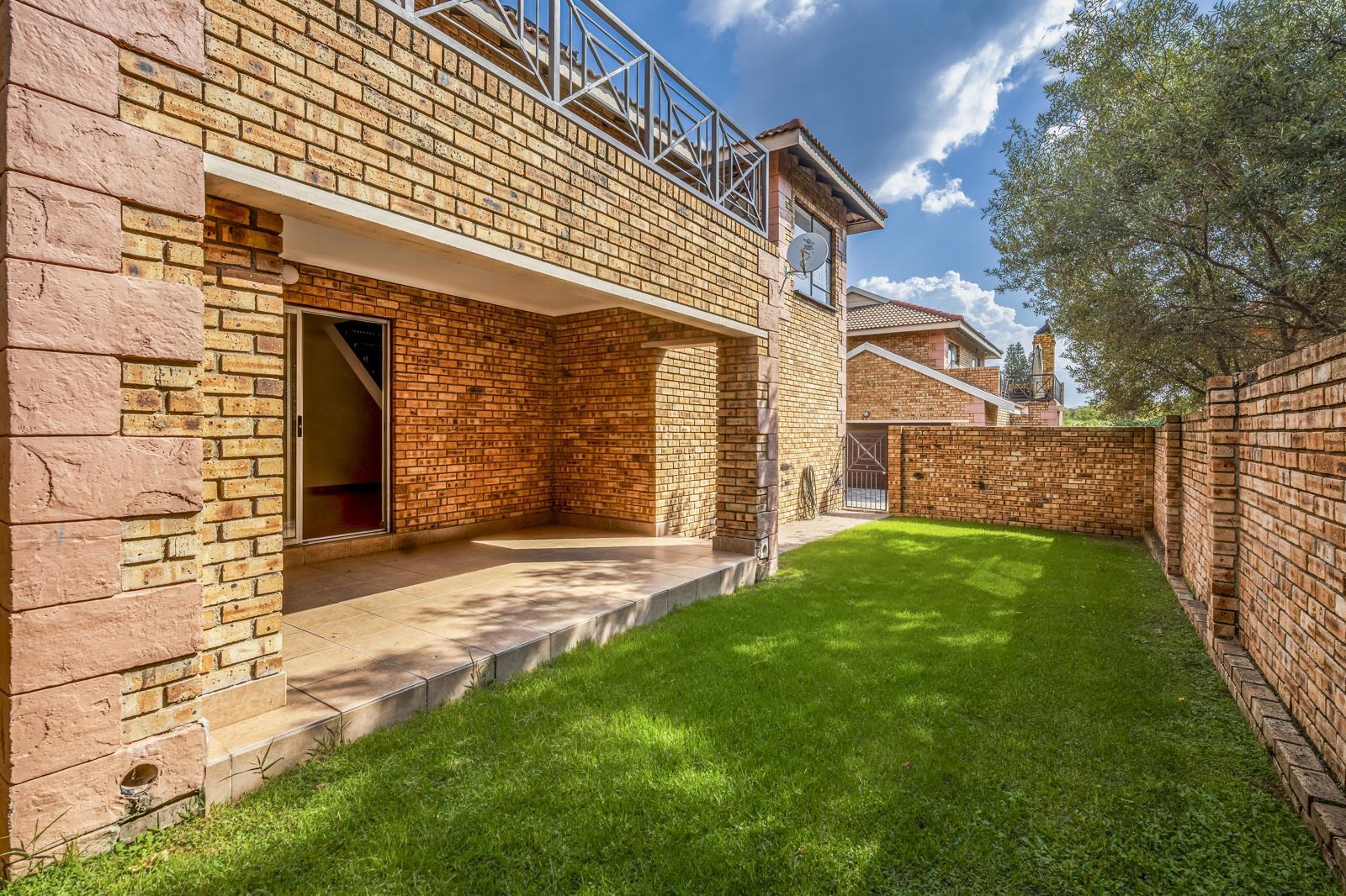 4 Bedroom House in Honeydew Manor