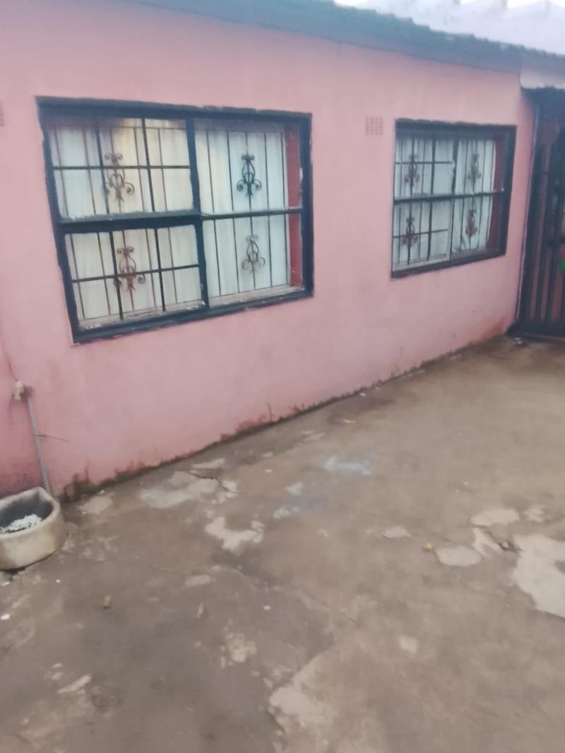 4 Bedroom House in Klipspruit