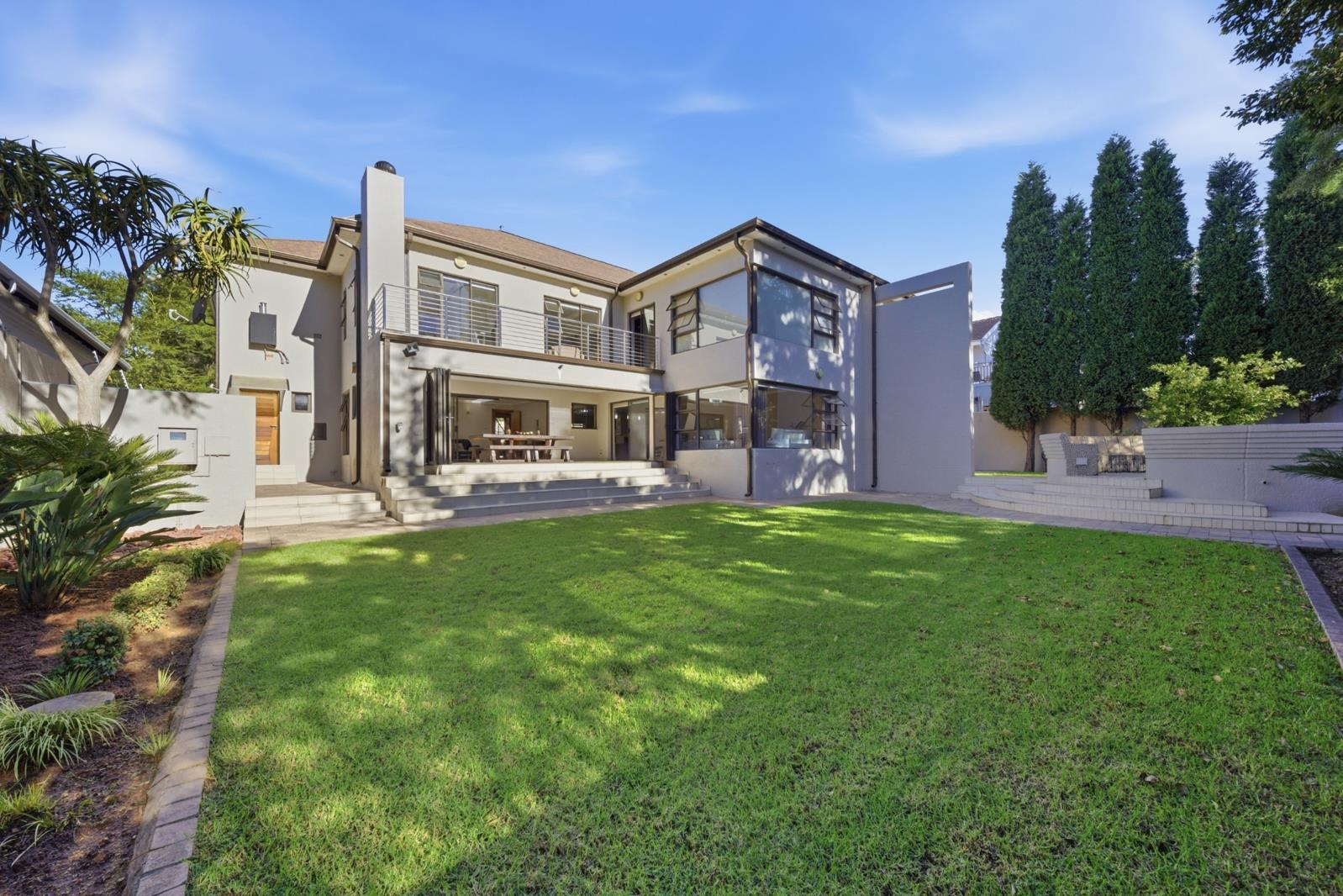 5 Bedroom House in Bryanston
