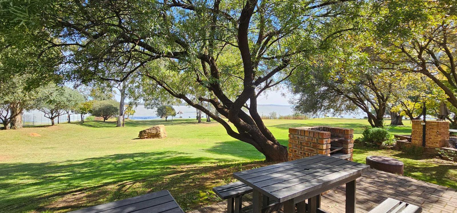 3 Bedroom Townhouse in Vaal Marina