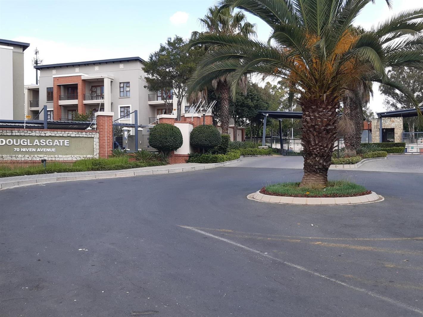 2 Bedroom Apartment in Douglasdale