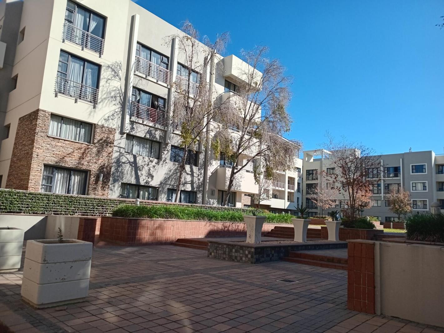 2 Bedroom Apartment in Bedford Gardens