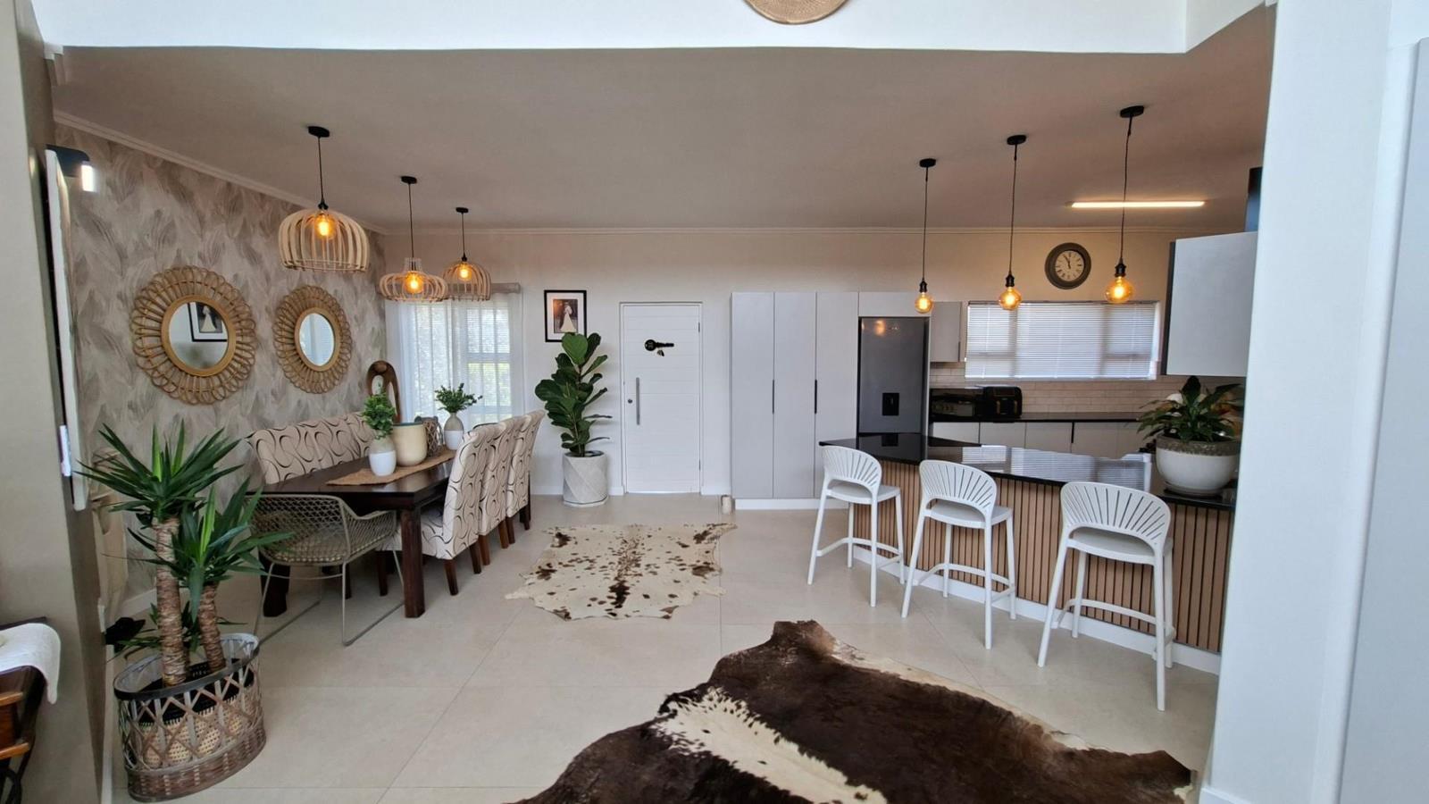 3 Bedroom Apartment in Palm Lakes Estate