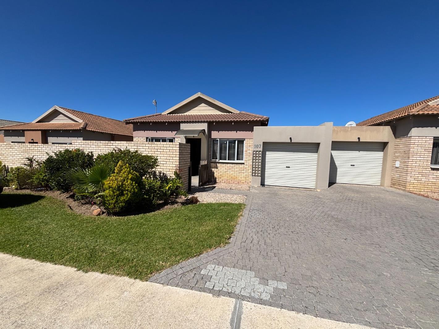 3 Bedroom Townhouse in Pacaltsdorp