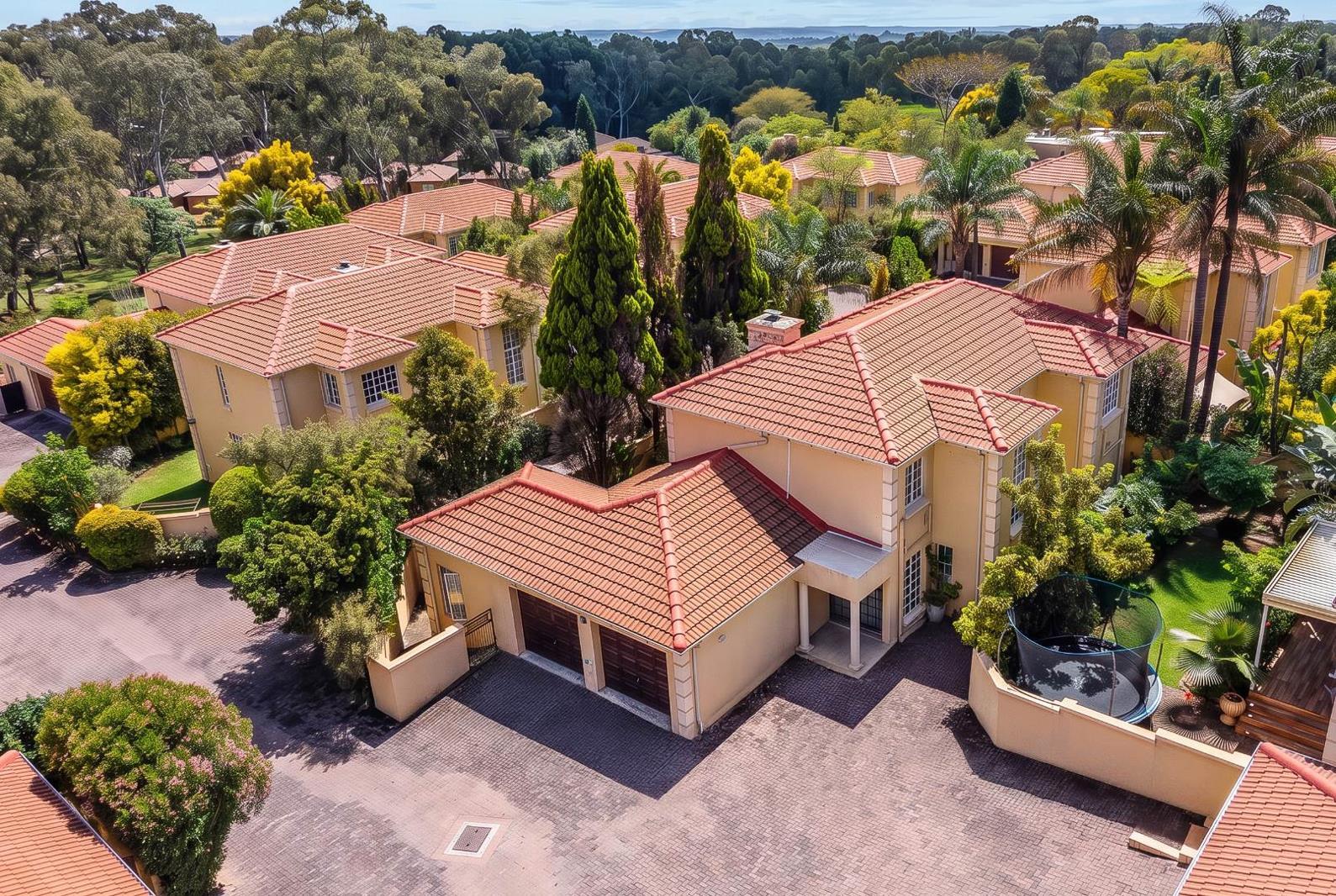 4 Bedroom Townhouse in Bellairs Park