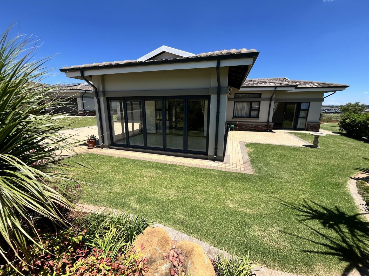 2 Bedroom House in Eastland Mature Lifestyle Estate