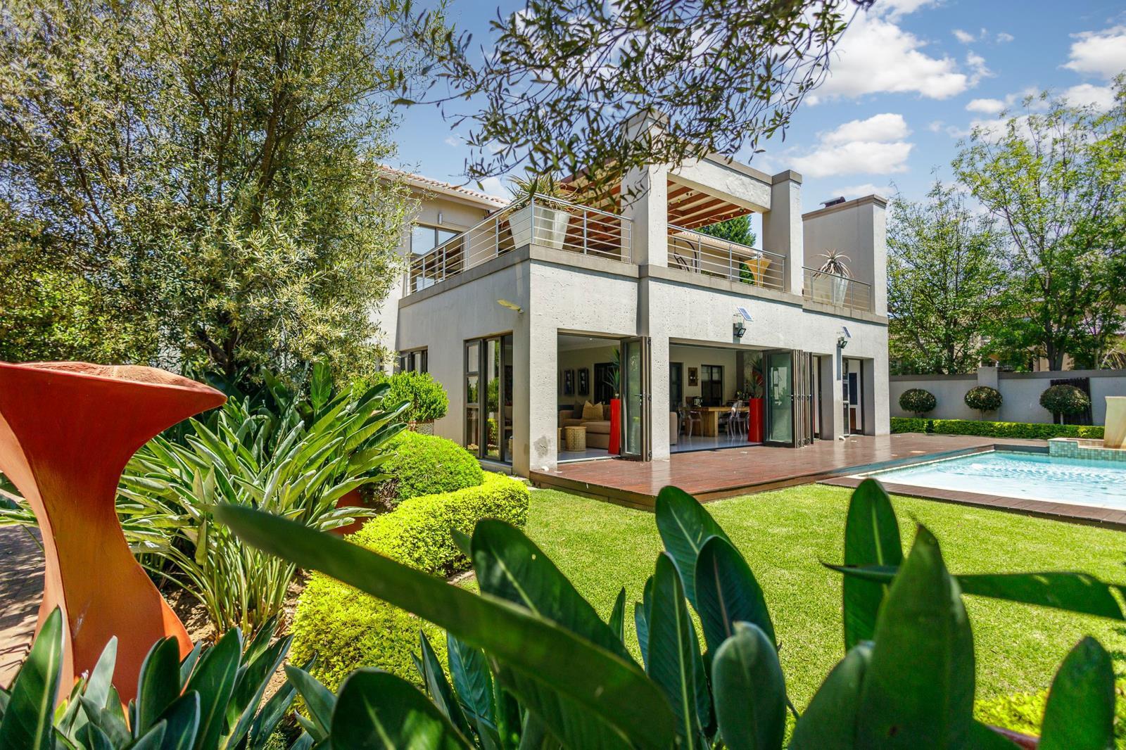 5 Bedroom House in Eagle Canyon Golf Estate