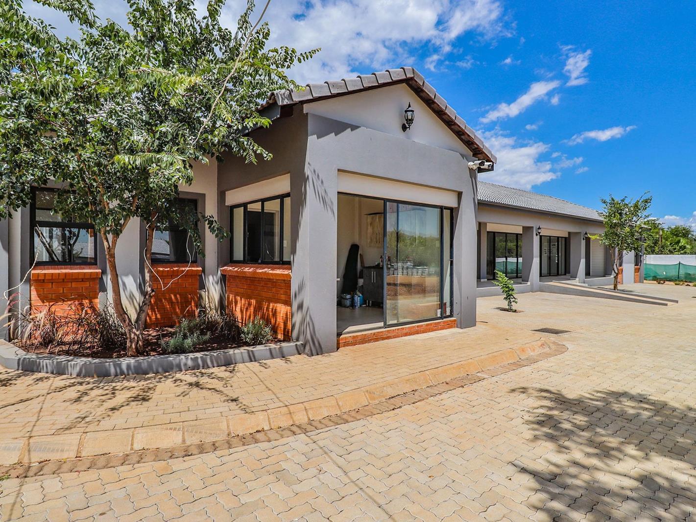 2 Bedroom House in Melodie