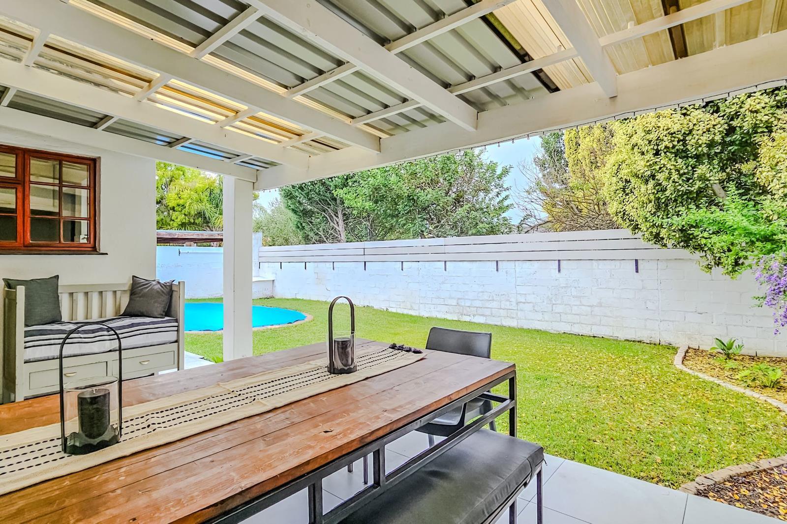 2 Bedroom House in Berg En Dal