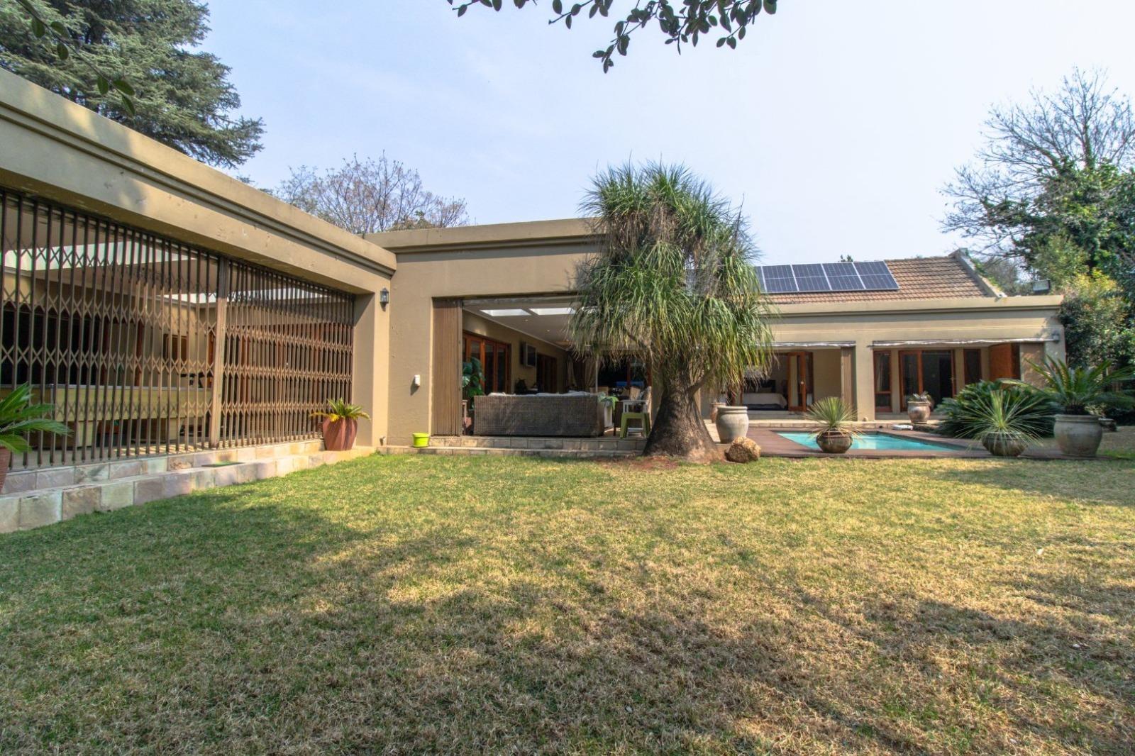 5 Bedroom House in Glenvista