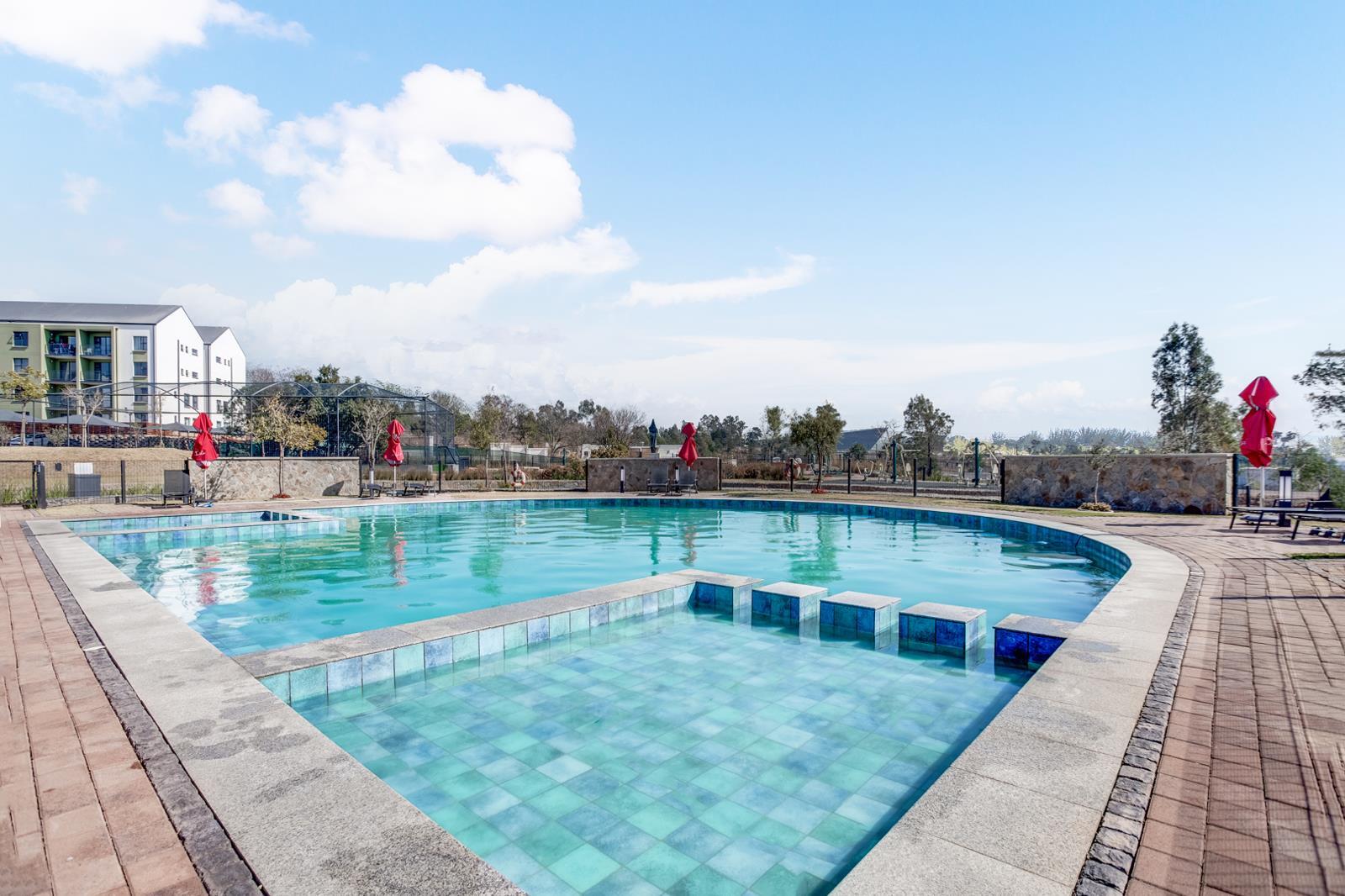 1 Bedroom Apartment in Linbro Park