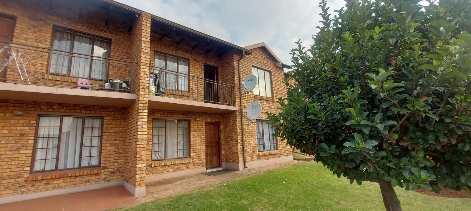 2 Bedroom Townhouse in Chloorkop