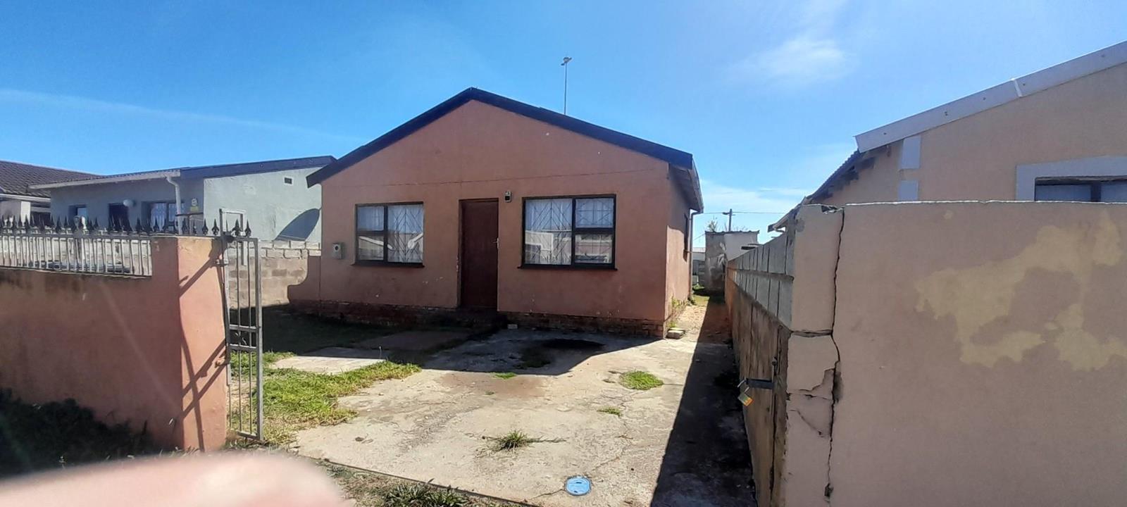2 Bedroom House in Port Elizabeth Central