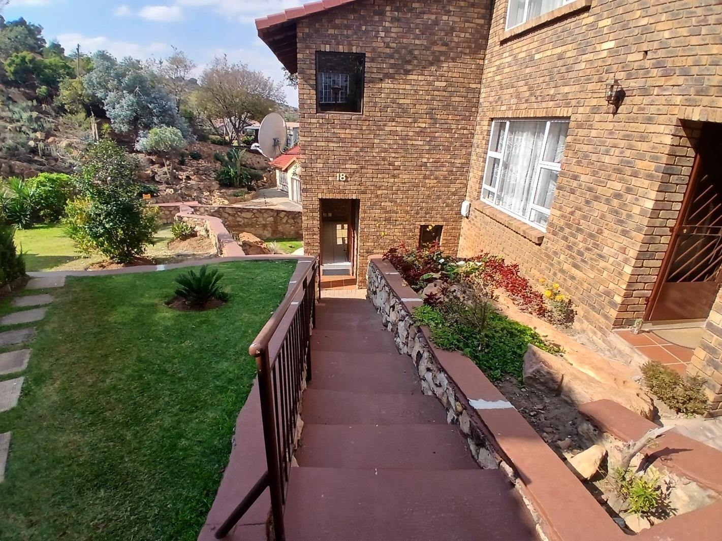 2 Bedroom Townhouse in Ridgeway