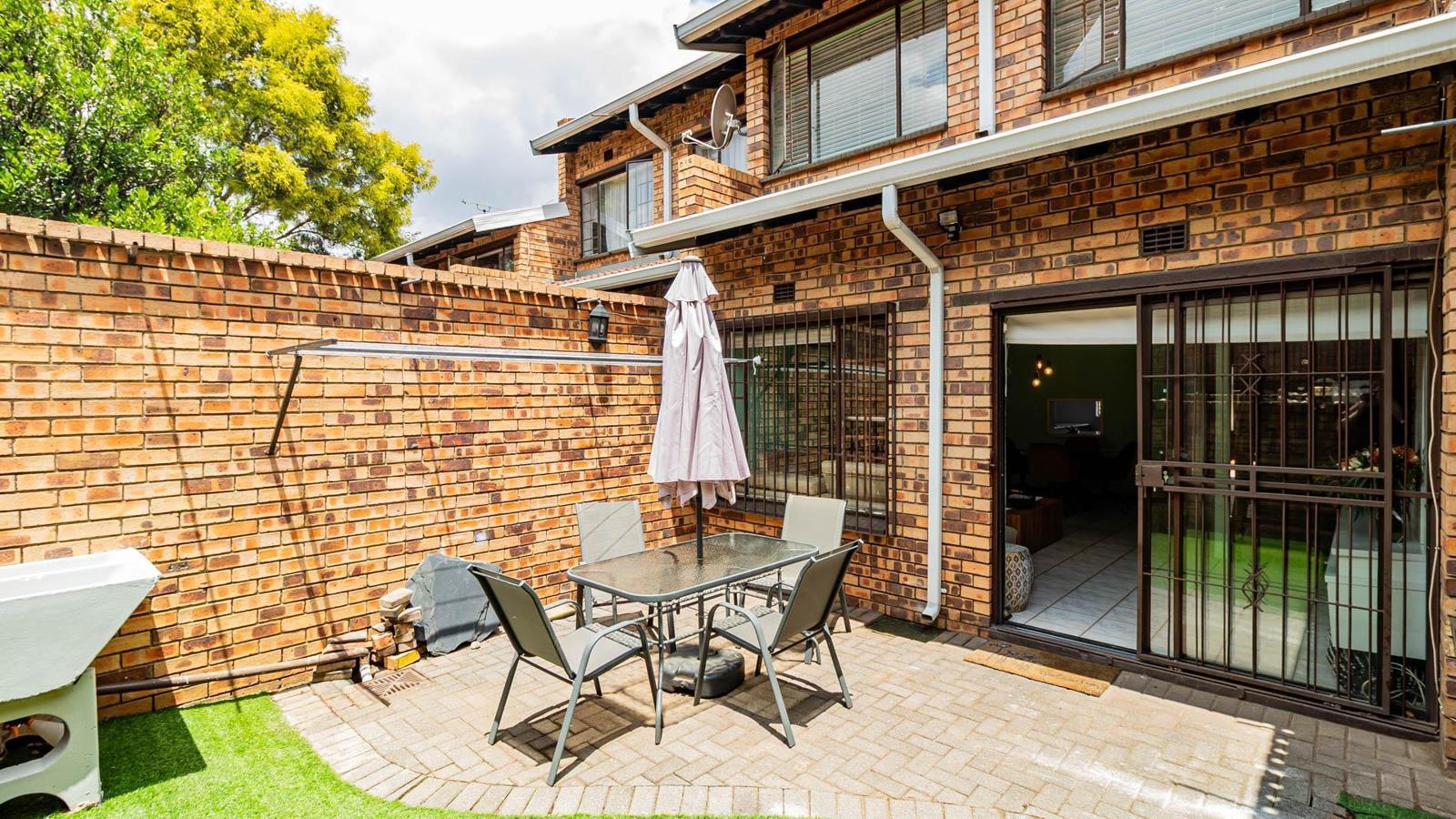 2 Bedroom Townhouse in Windsor West