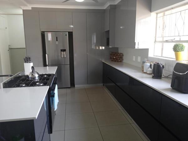 4 Bedroom House in Verwoerdpark
