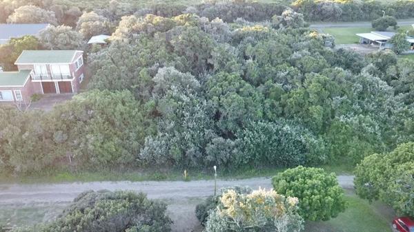 804 m² Land available in Cannon Rocks