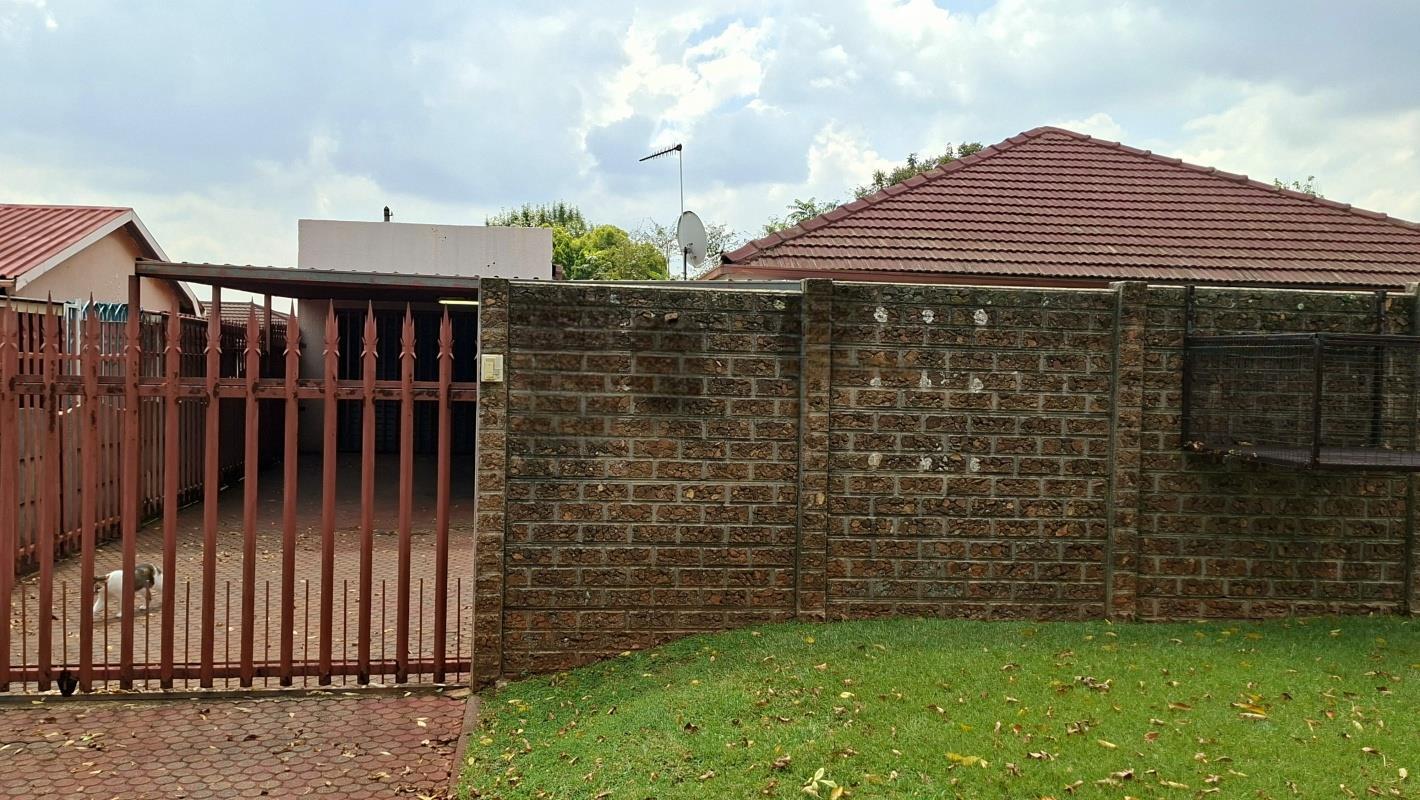 3 Bedroom House in Klopperpark