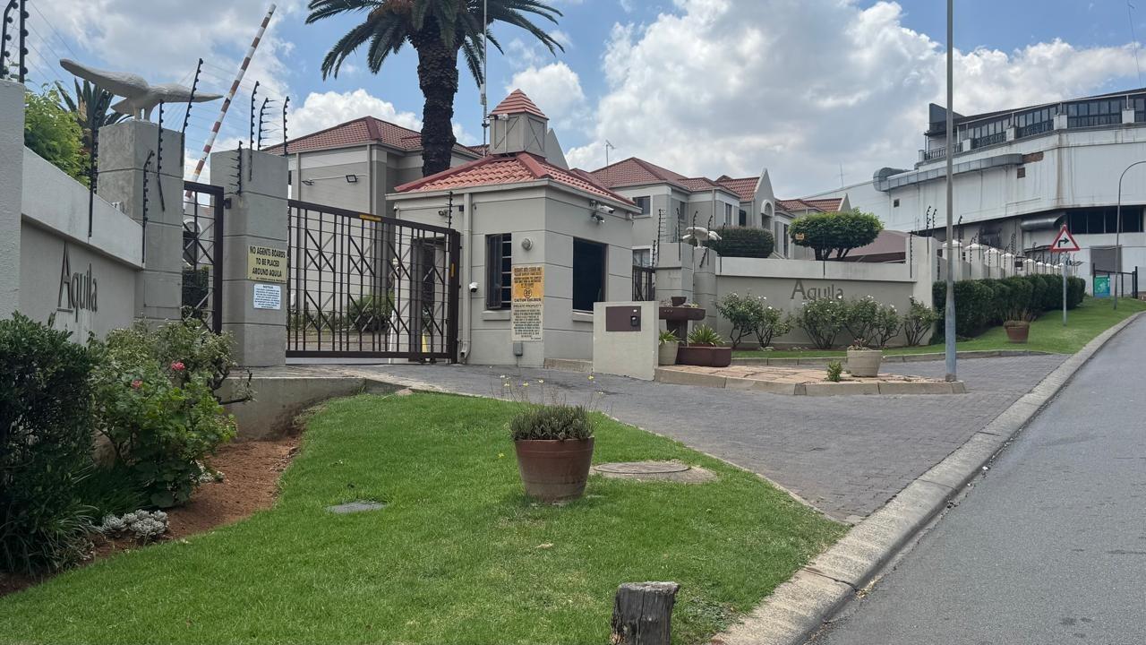 2 Bedroom Townhouse in Oakdene